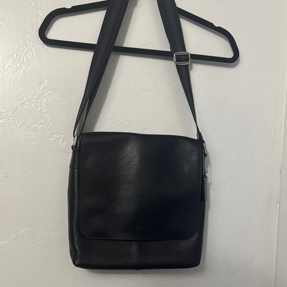 Coach Black Messenger Bag Timeless Minimalist Style